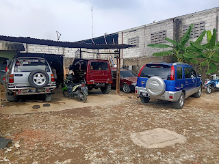 Bengkel mobil _Mang Oman_