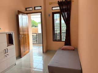 Kost orange Pak Bambang P Duri Kosambi