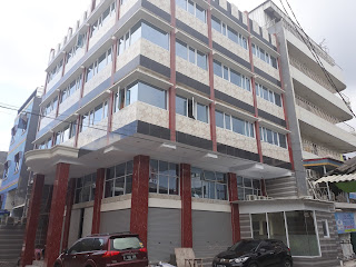 "MAXI HOTEL & KOST"