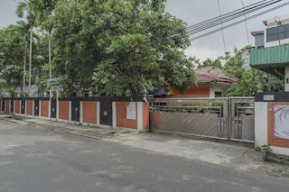 RedDoorz Plus near UPN Veteran Jakarta