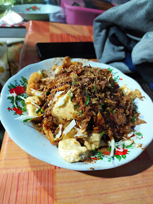 Tahu Gimbal Mbak Puput Pleret
